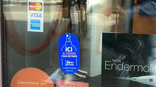 Paris : découvrez comment remplir gratuitement votre gourde d’eau 